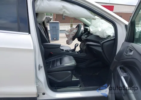 2019 Ford Escape Sel z USA, uszkodzony, nr VIN 1FMCU0HD5KUB20523